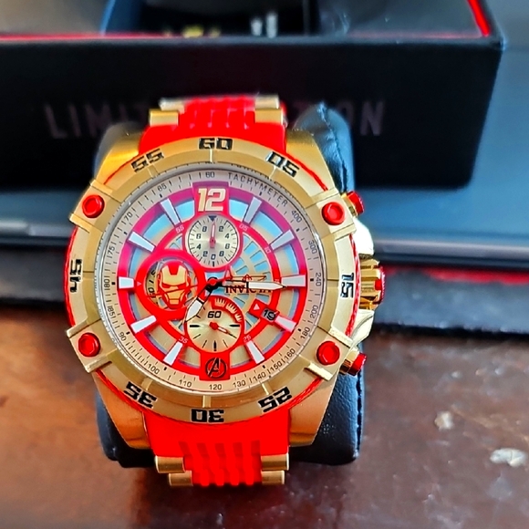 Invicta Gold and Red Tachymeter Watch Iron MAN - Picture 1 of 4